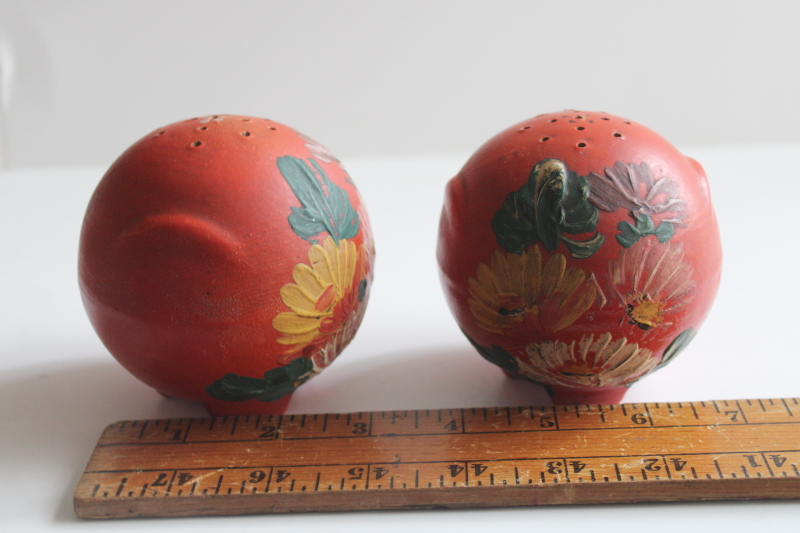 photo of 1930s vintage Ransburg pottery salt & pepper shakers, big round S&P w/ hand painted flowers  #5