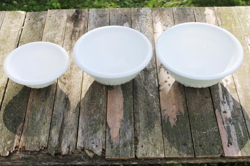 photo of 1930s vintage Vitrock milk glass white depression glass nesting mixing bowls set #6