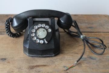 1930s vintage art deco black bakelite rotary dial telephone, movie or photo prop 