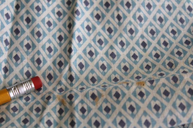 photo of 1930s vintage cotton fabric w/ blue & black print, depression era quilting material #2