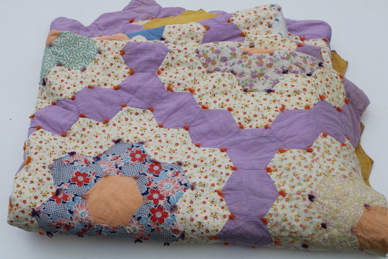 photo of 1930s vintage cotton patchwork quilt, grandma's flower garden hexies pretty prints on lavender  #6