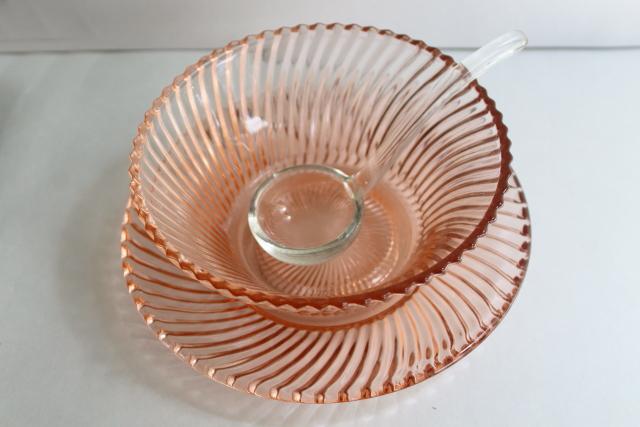 photo of 1930s vintage depression glass, blush pink sauce or mayonnaise bowl w/ glass ladle spoon #2