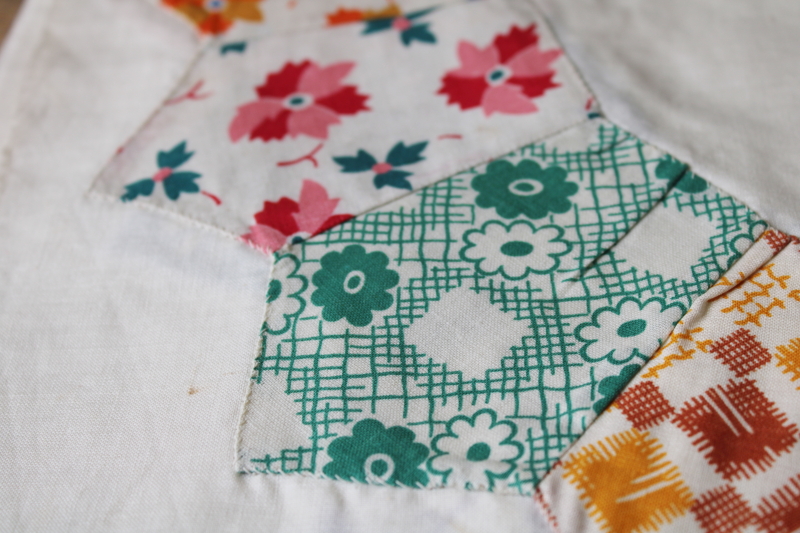 photo of 1930s vintage dresden plate quilt blocks, all depression era cotton print fabrics #4