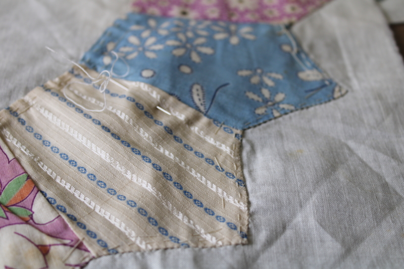 photo of 1930s vintage dresden plate quilt blocks, all depression era cotton print fabrics #7