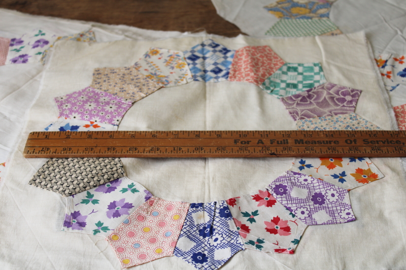 photo of 1930s vintage dresden plate quilt blocks, all depression era cotton print fabrics #9