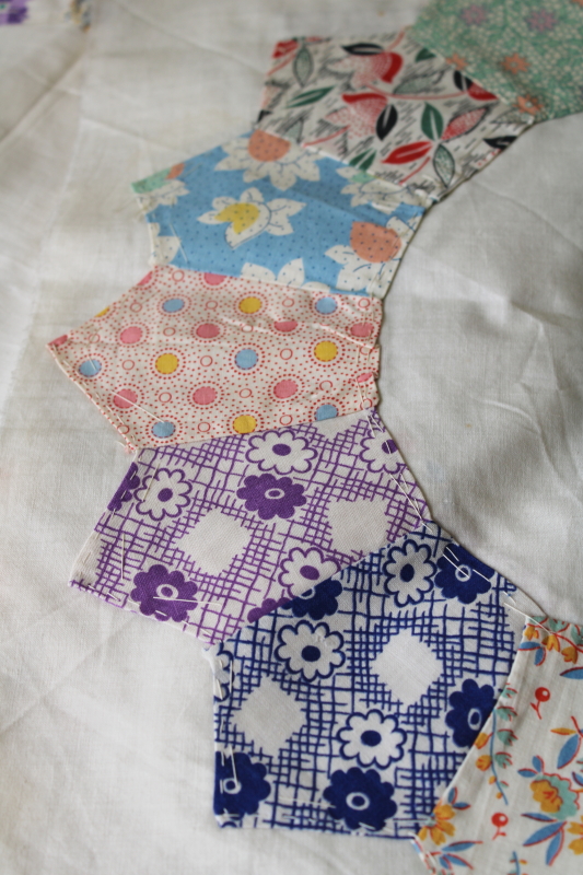 photo of 1930s vintage dresden plate quilt blocks, all depression era cotton print fabrics #11