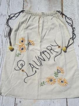 catalog photo of 1930s vintage embroidered cotton laundry bag, old flour sack fabric