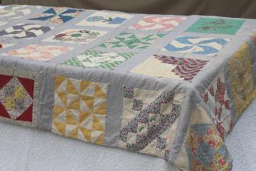 catalog photo of 1930s vintage friendship quilt w/ embroidered patchwork sampler quilt blocks