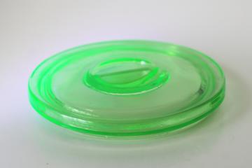 catalog photo of 1930s vintage green depression glass lid, replacement cover for round fridge dish or drippings jar 