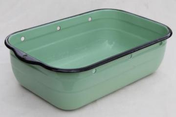 catalog photo of 1930s vintage jadite green enamelware refrigerator box, large enamel pan