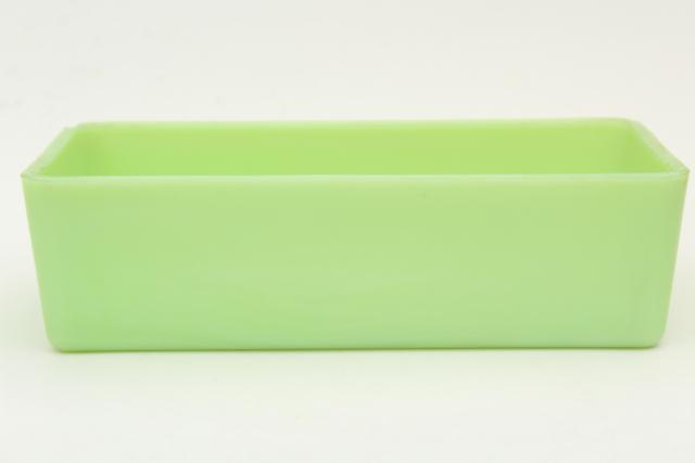 photo of 1930s vintage jadite green glass refrigerator box or loaf pan, Jeannette or McKee jadeite #3