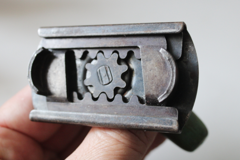 photo of 1930s vintage jar opener w/ green painted wood handle, Edlund Pop Off jar & bottle opener #5