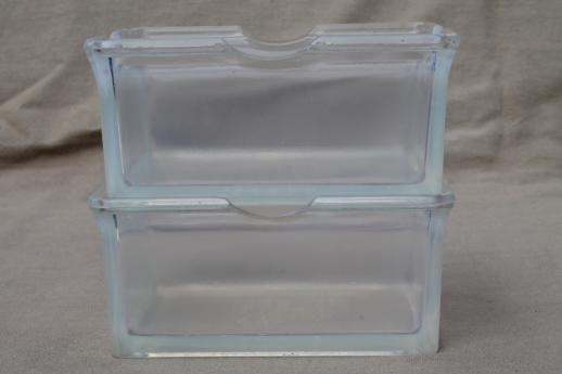 photo of 1930s vintage kitchen glass refrigerator boxes, clambroth depression glass #4