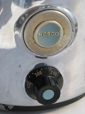 photo of 1930s vintage round Nesco roaster oven electric slow cooker #4