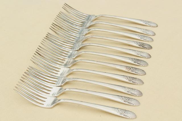 photo of 1930s vintage silver plate flatware, Marigold pattern Wm Rogers silverware #8