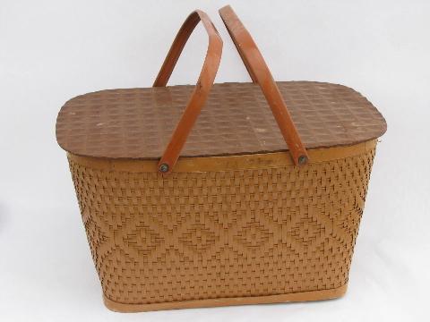 photo of 1940s - 50s vintage Red-Man label picnic basket hamper w/ metal handles #1