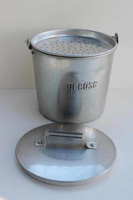 photo of 1940s 50s vintage aluminum lunch pail, Grease drippings can w/ bucket handle #5