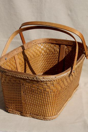 photo of 1940s 50s vintage market basket / picnic hamper with bentwood handles #1