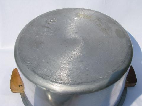 photo of 1940s, WWII vintage, 16 quart aluminum National pressure cooker from old farm kitchen #5