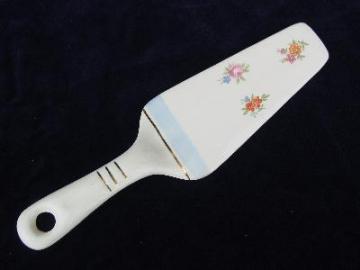 catalog photo of 1940's floral ovenware china cake or pie server