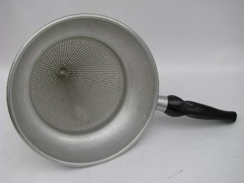 photo of 1940s food mill, colander style strainer w/ wood pestle masher #3