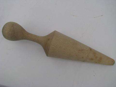 photo of 1940s food mill, colander style strainer w/ wood pestle masher #4
