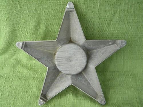 photo of 1940s mid-century vintage aluminum star shaped Christmas tree stand #3