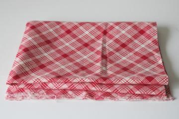 catalog photo of 1940s or 50s vintage printed cotton feed sack fabric, cherry red plaid print 