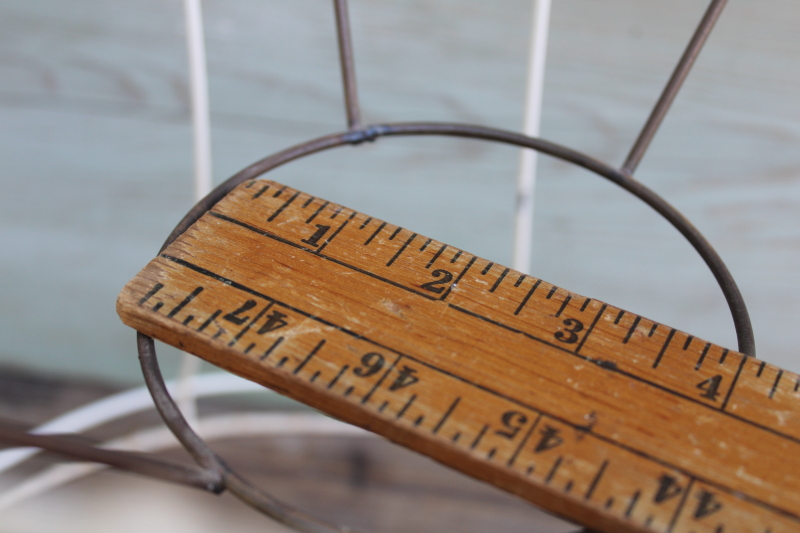 photo of 1940s or 50s vintage wire lamp shade frame, oval lampshade for table lamp #5