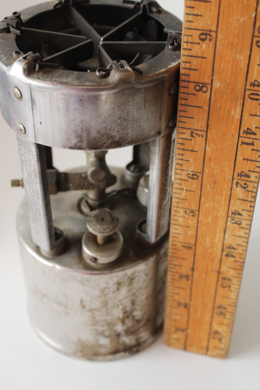 photo of 1940s vintage Coleman 530 pocket stove, WWII GI portable stove or camp stove #7