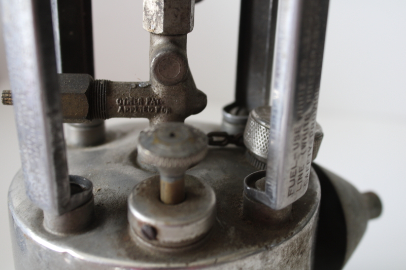 photo of 1940s vintage Coleman 530 pocket stove, WWII GI portable stove or camp stove #9