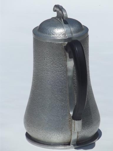 photo of 1940s vintage Guardian Service aluminum coffee pot w/ metal lid #3