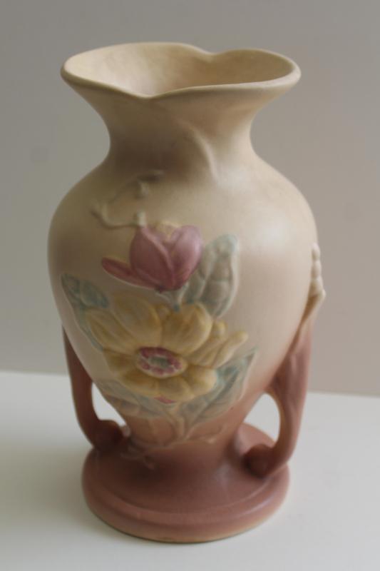 photo of 1940s vintage Hull art pottery Wildflower vase, pink, green, ivory white #1