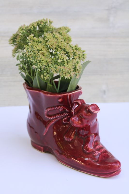 photo of 1940s vintage Shawnee pottery planter, shoe or boot w/ puppy dog burgundy glaze  #8