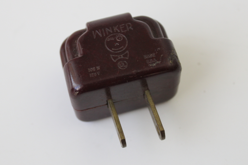 photo of 1940s vintage Winker plug, brown bakelite electrical plug Christmas lights flasher blinker  #3