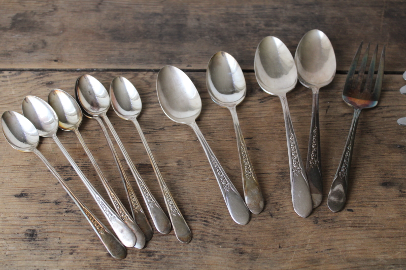 photo of 1940s vintage Wm Rogers Mfg original silver plate flatware, Priscilla Lady Ann pattern  #3