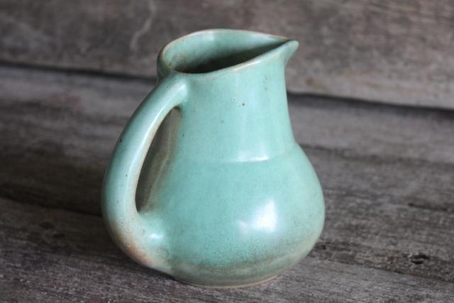 photo of 1940s vintage art pottery, green glaze pitcher vase, Shearwater pottery from Mississippi #4