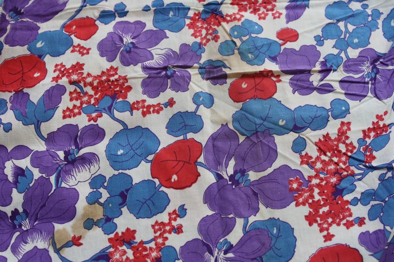 photo of 1940s vintage flowered print cotton fabric, blue, red, purple floral #3