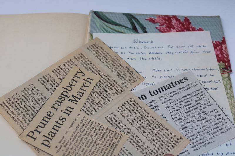 photo of 1940s vintage gardening book hand bound in romantic floral print cloth cover  #7