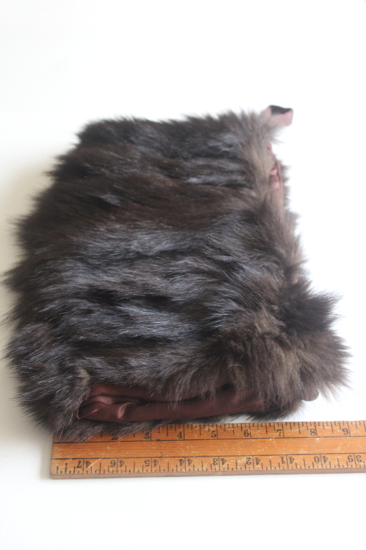 photo of 1940s vintage glamour girl fur muff, dark mink hand warmer zipper purse  #10