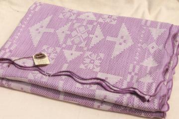 catalog photo of 1940s vintage lavender floral bedspread, summer weight cotton coverlet