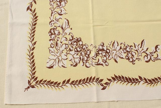 photo of 1940s vintage linens, print cotton kitchen tablecloth & napkins set, floral on creamy yellow #7