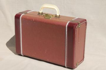 catalog photo of 1940s vintage luggage, small suitcase train case for storage or travel