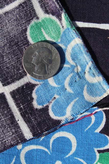 photo of 1940s vintage print cotton feed sack fabric, flowers on midnight blue black #5