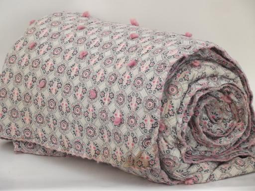 photo of 1940s vintage puffy wool comforter, pink and grey floral print cotton duvet #1