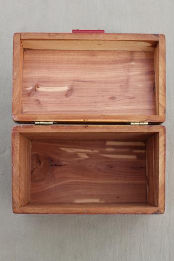 photo of 1940s vintage wood recipe box, cedar chest recipe card file w/ red bakelite handle #10