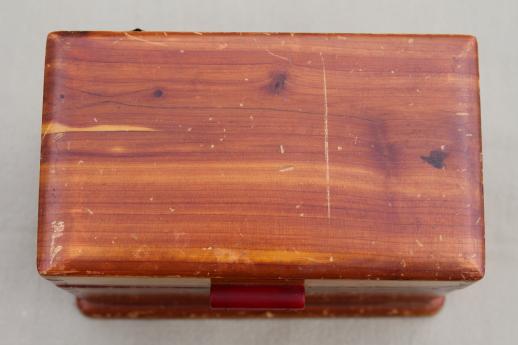 photo of 1940s vintage wood recipe box, cedar chest recipe card file w/ red bakelite handle #11