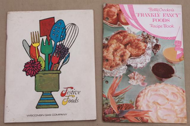 photo of 1950s 60s 70s cookbooks lot, old advertising recipe booklets, vintage appliance guides #12