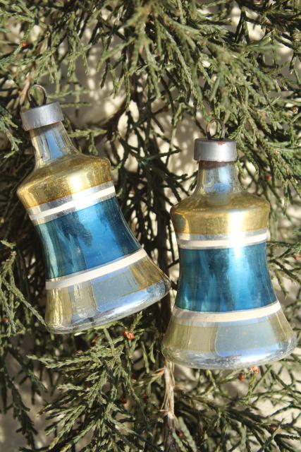 photo of 1950s Christmas tree ornaments, painted glass bells Shiny Brite vintage #4