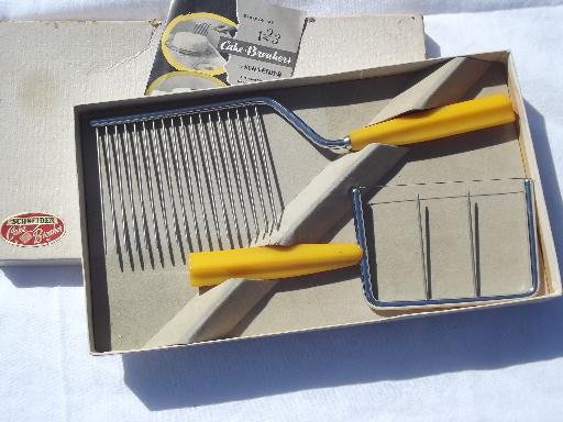 photo of 1950s cake breaker and cheese slicer set, golden corn yellow bakelite handles #1